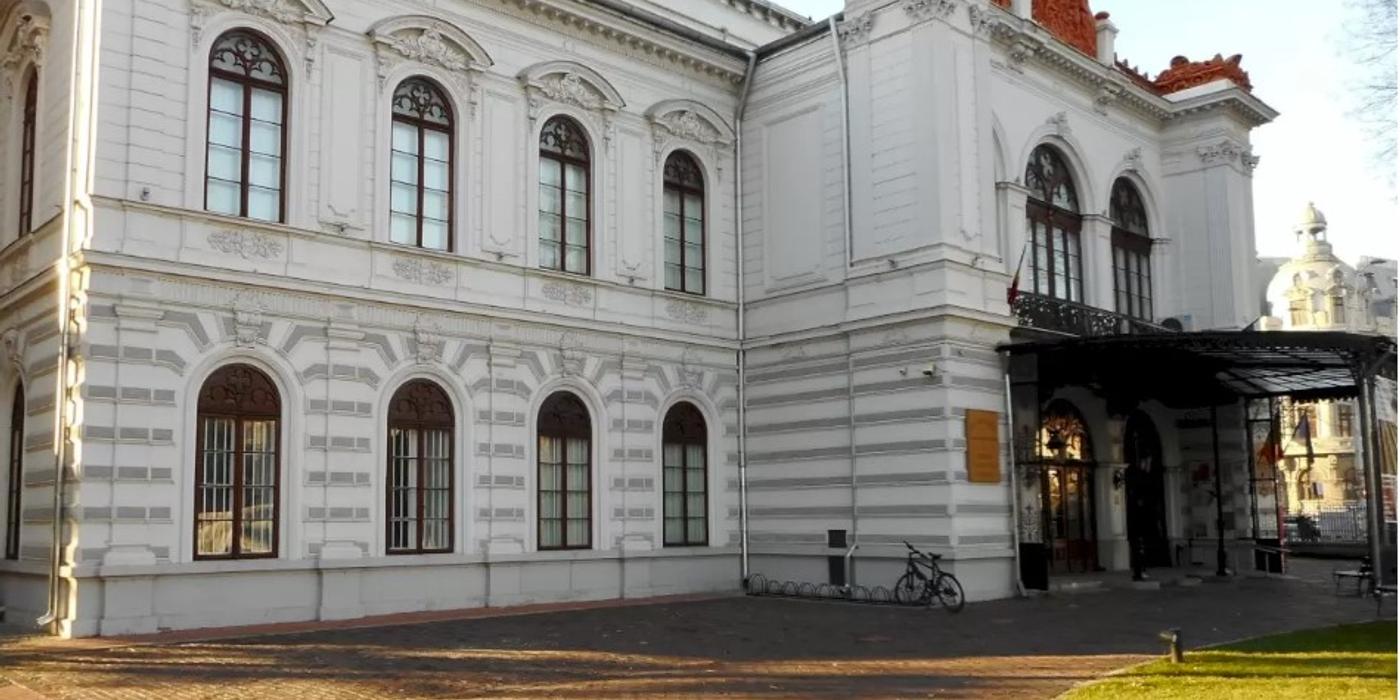 Persoanele fără adăpost vor realiza o expoziție fotografică, ce va avea loc la Palatul Șuțu din București pe data de 6 februarie 2023