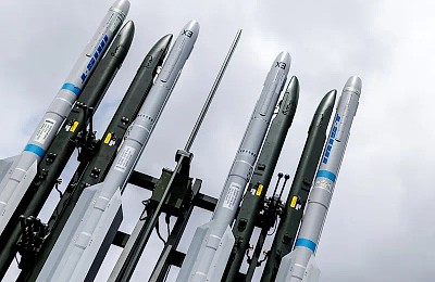 Germania și-a extins capacitatea de producție a rachetelor Iris-T pentru apărare aeriană la 2000 pe an