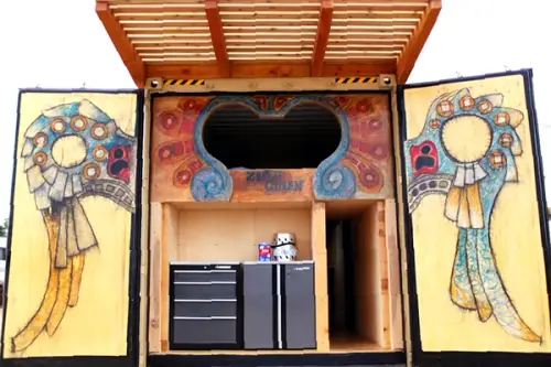 “Regina Zulu” locuinta dintr-un micro container de 15 mp