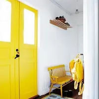 Culoarea galben in amenajari interioare – da sau nu?
