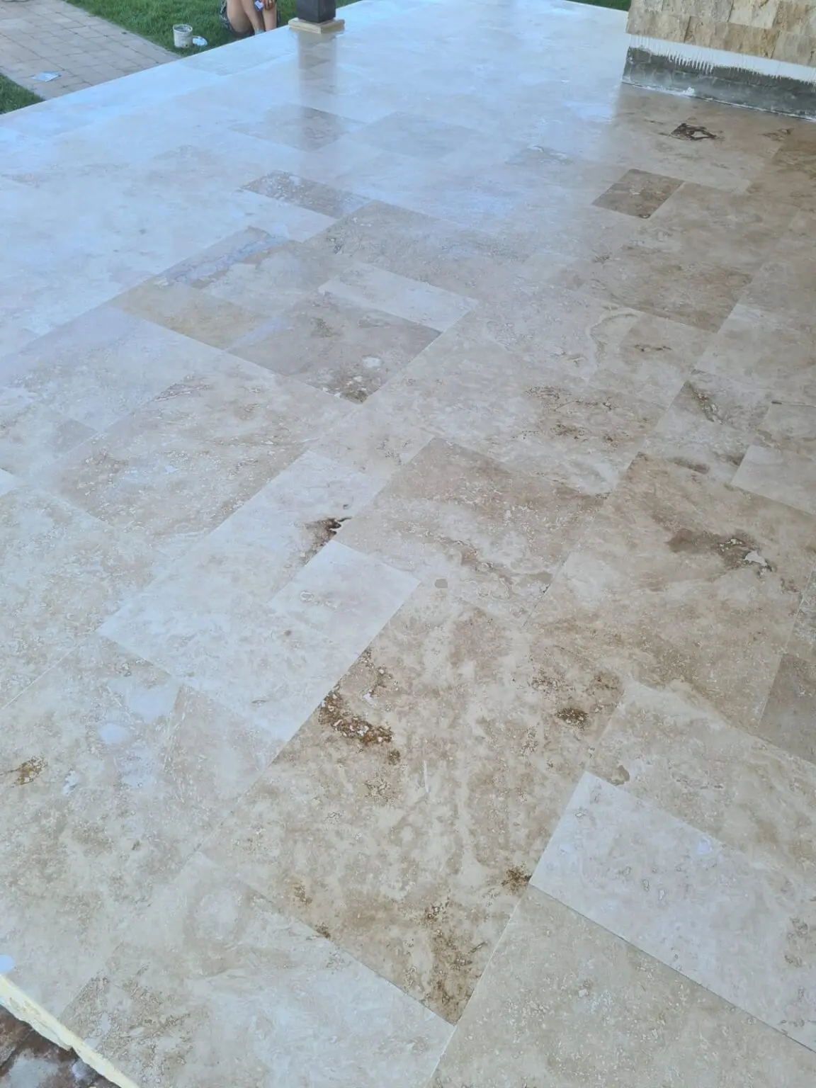 TWINSWET – Soluția supremă pentru protecția și înfrumusețarea pietrei naturale