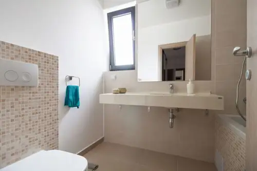 Cum abordezi amenajarea pentru baie