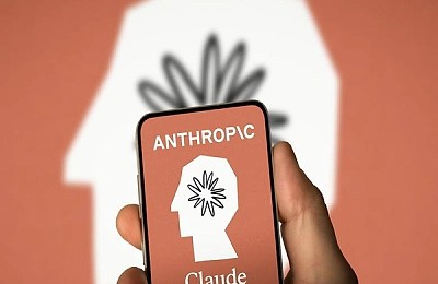 Anthropic în discuții pentru securizarea cipurilor Fractile AI din Marea Britanie și diversificarea aprovizionării