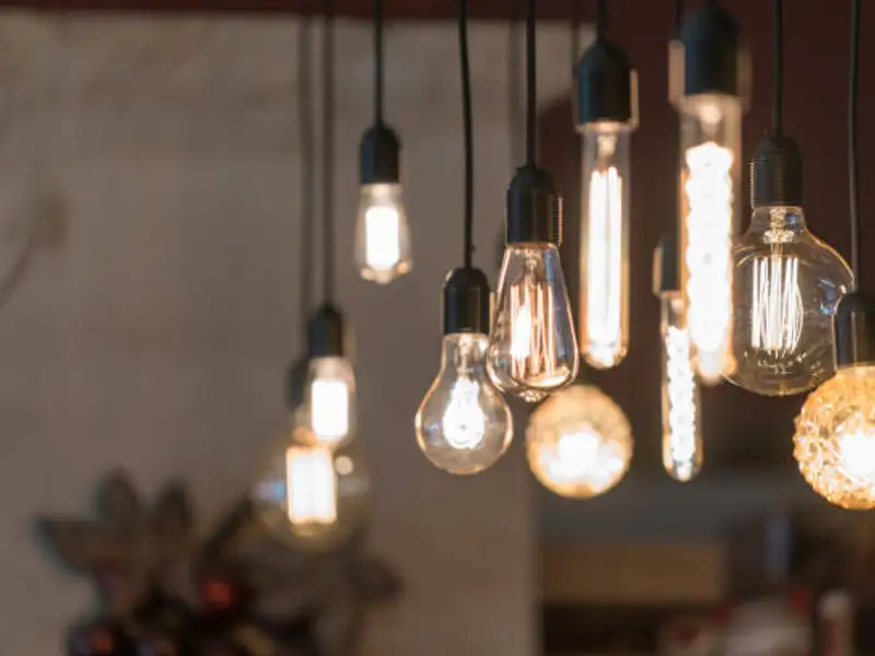 Soluții de iluminat pentru fiecare colț al casei tale: cum le alegi