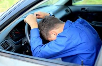 Accident în Câmpia Turzii provocat de un șofer băut care a intrat cu mașina pe contrasens