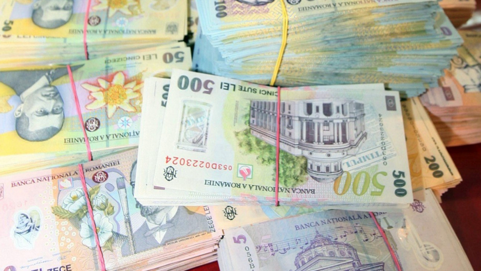 Sistemul bancar românesc în 2025: Profit record de 15,5 miliarde lei, în ciuda creșterii numărului băncilor pe pierdere