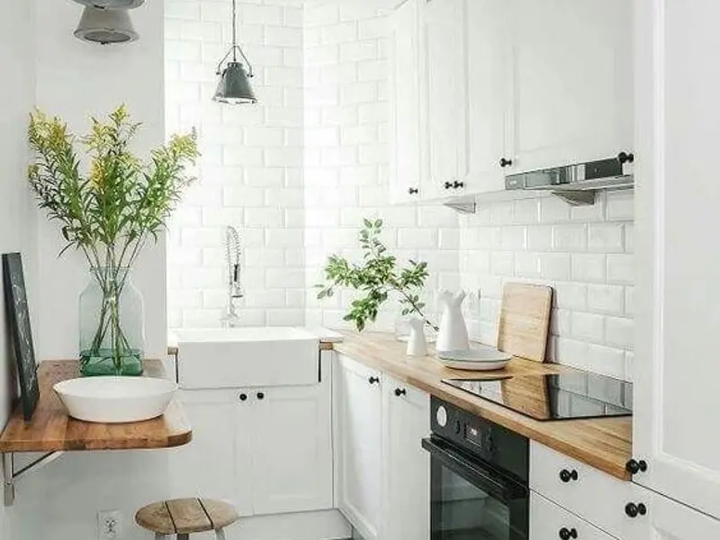 Bucătării mici, soluții mari: ghid complet pentru maximizarea spațiului de depozitare