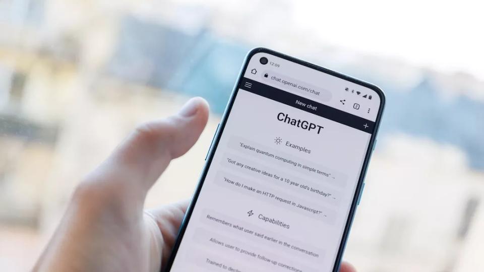 4 din 10 români folosesc inteligența artificială în fiecare zi