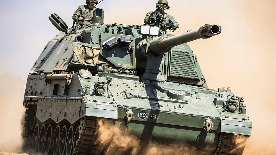 Revoluție în dotarea militară: Parlamentul European cere o „Piață Unică a Apărării” pentru a elimina haosul munițiilor