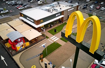 400.000 de români au mers zilnic la McDonald’s în 2025