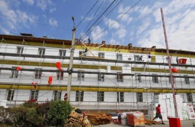 Au început lucrările de renovare energetică la o serie de blocuri din Turda