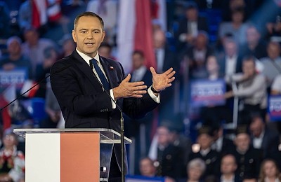 Polonia stă pe un butoi cu pulbere la nivel politic. Începe o nouă eră