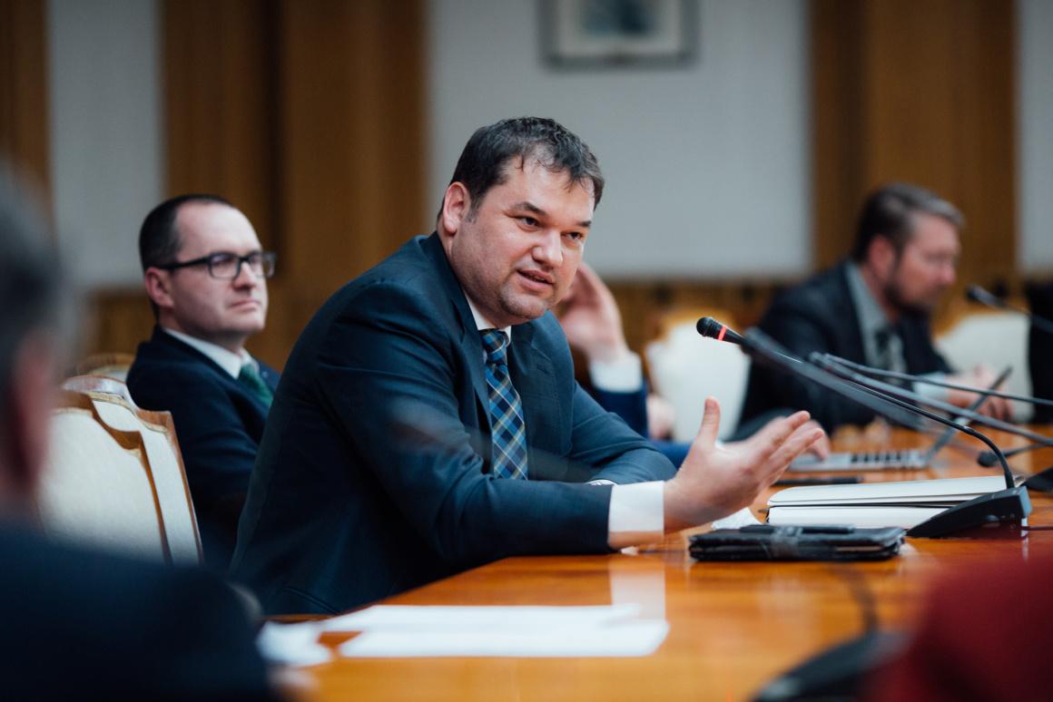 Cseke Attila: Senatul a corectat OUG 81/2023 care ar fi înfiinţat o nouă instituţie pentru verificarea achiziţiilor publice. În prezent, există două instituţii de control. UDMR nu susţine birocraţia