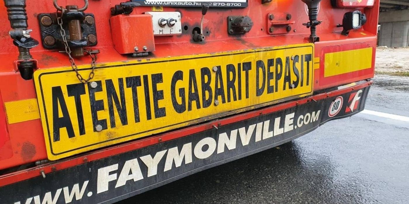 Traficul din mai multe județe va fi afectat din cauza unui transport agabaritic efectuat între vama Nădlac II și Câmpia Turzii