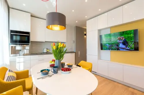 Un apartament de doar 39 mp spatiu luminos cu accente de culoare