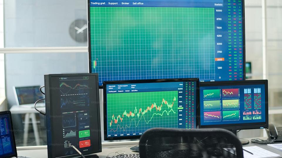 BVB deschide joi pe plus, pe fondul apetitului investitorilor pentru acțiuni locale