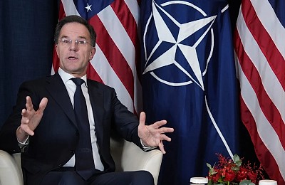 La doar câteva săptămâni după ce Trump a adus NATO în pragul colapsului, Rutte are o perspectivă complet diferită asupra alianței