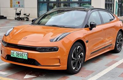 Producătorul chinez de vehicule electrice Zeekr vizează o evaluare de până la 5,13 miliarde de dolari în oferta publică iniţială din SUA