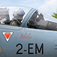 Polonia vrea să fabrice propriile arme nucleare din cauza amenințărilor Rusiei