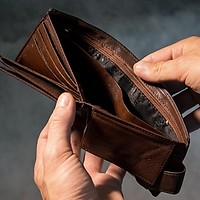 Sărăcie de Paști. Inflația și frigul fac trufandalele inaccesibile pentru mulți