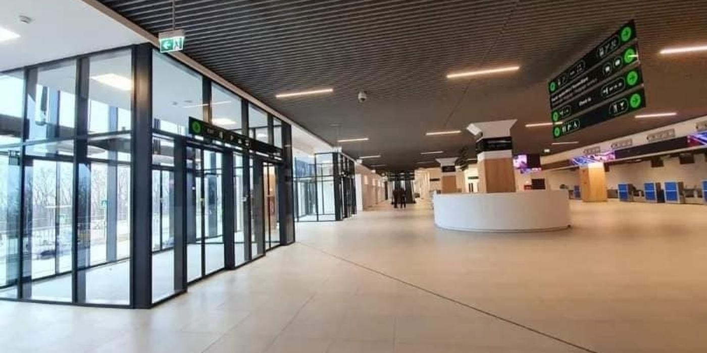 Aeroportul Iaşi va inaugura noul terminal vinerea viitoare, când va fi operată cursa Tarom spre Otopeni / Din 31 martie, vor fi aduse aici toate zborurile către destinaţiile din zona Schengen