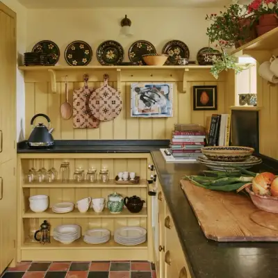 Bucătării galbene 2026: tendințe și idei pentru un spațiu plin de energie