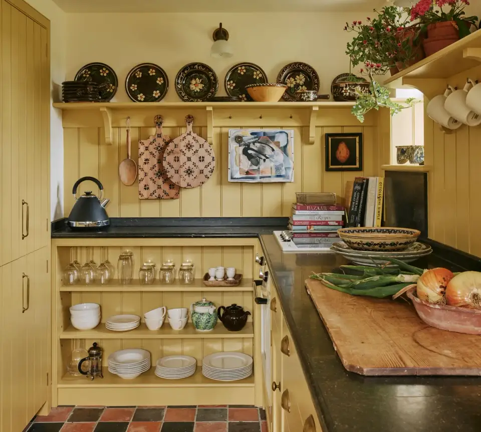 Yellow Kitchens 2026: Trends and Ideas for an Energetic Space