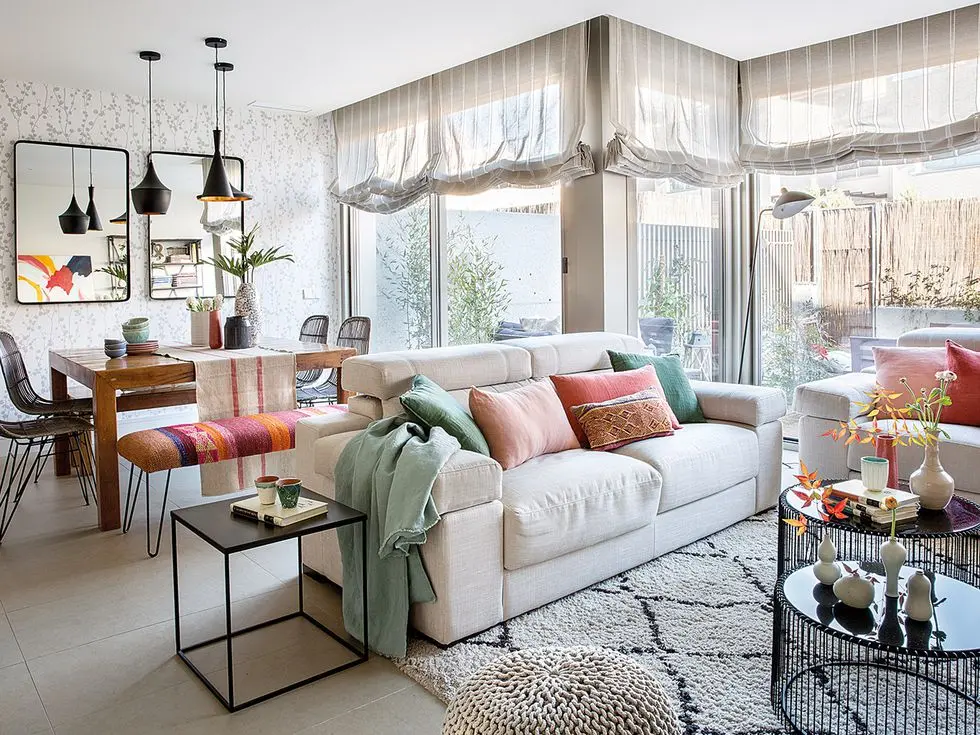 Casa luminoasa si primitoare amenajata pentru o familie numeroasa