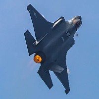 SUA și Japonia, mobilizare de 400 de avioane în Pacific. China „inundă” zona cu nave de război