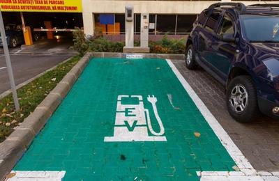 10 stații de reîncărcare urmează să fie instalate la Cluj Arena