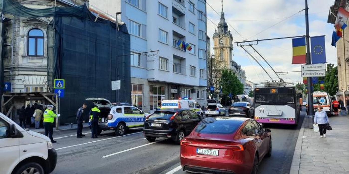 Accident, în această dimineață, pe strada Memorandumului din Cluj-Napoca