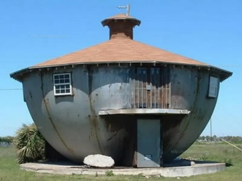 Cele mai ciudate 15 case din lume