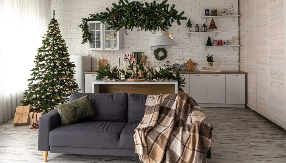 Tips and Tricks for Bringing More Nature into Your Home This Christmas