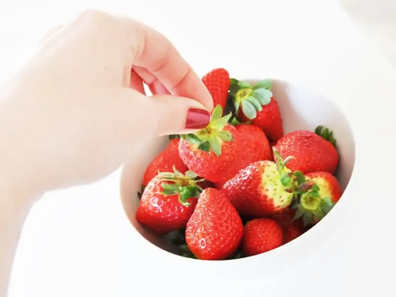 Tutorial: Cum se planteaza capsunii? (VIDEO)