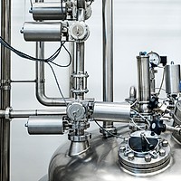 Componente cheie pentru sisteme industriale de aer comprimat