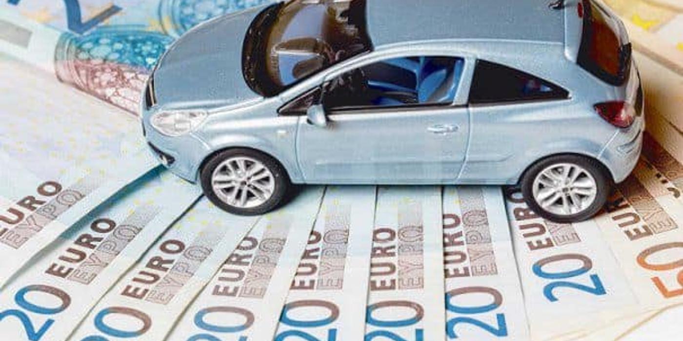 Zeci de accidente rutiere înscenate de o grupare din Bihor