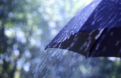 Meteorologii ANM avertizează. Vreme foarte rea în următoarele zile. Revin ninsorile și ploile abundente