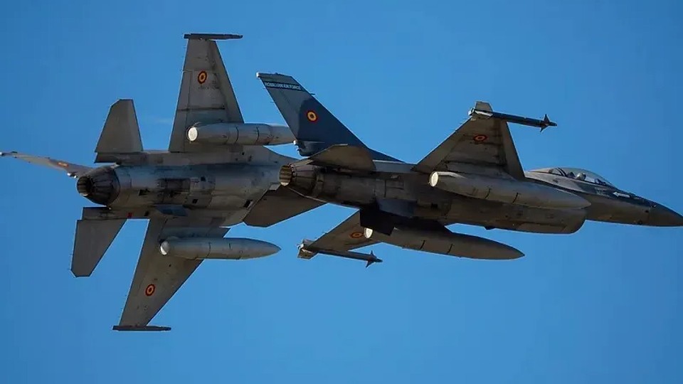 Rusia a atacat iar cu drone Ucraina la granița cu România. Armata a ridicat două avioane F-16 Fighting Falcon
