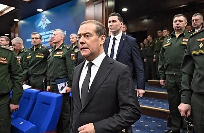 Dmitri Medvedev confirmă că Rusia încă folosește „Mașinăria Apocalipsei”, după ce Trump l-a avertizat să își măsoare cuvintele