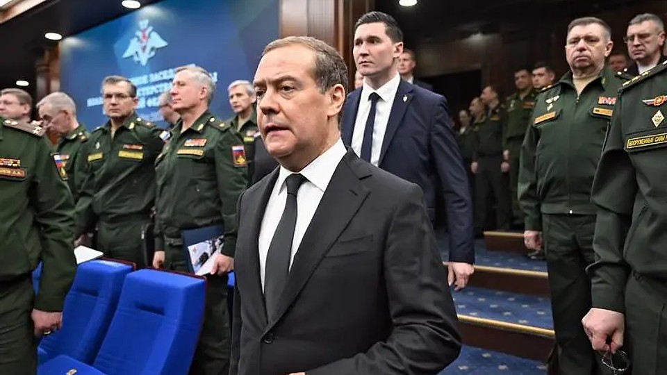 Dmitri Medvedev confirmă că Rusia încă folosește „Mașinăria Apocalipsei”, după ce Trump l-a avertizat să își măsoare cuvintele