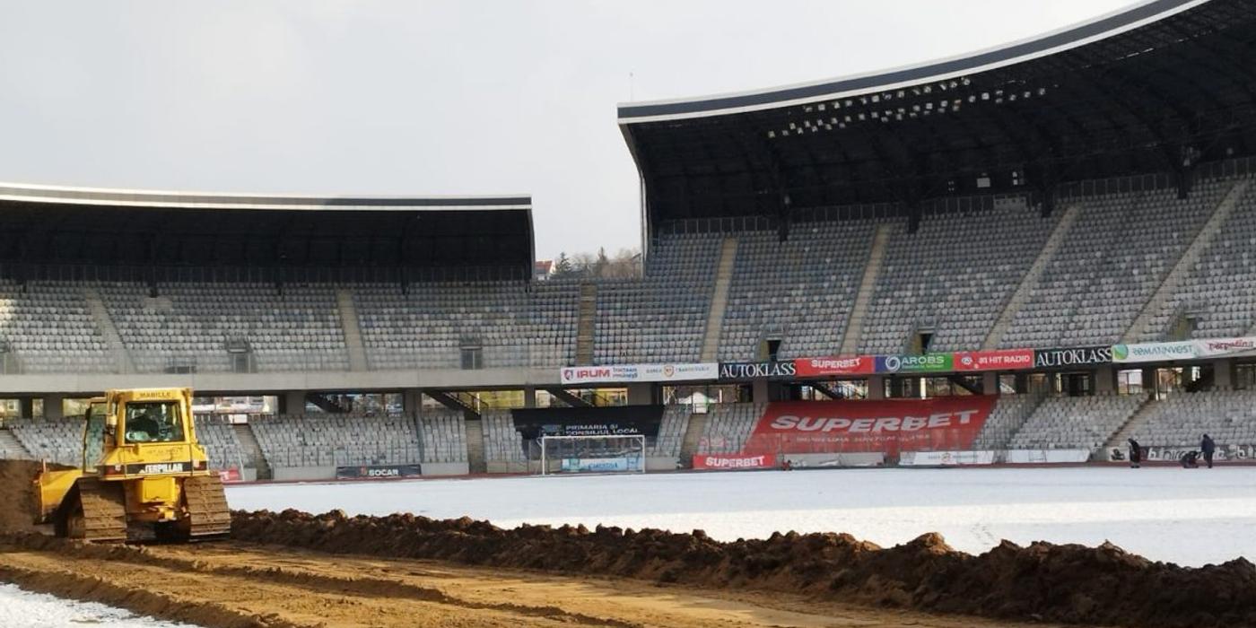 Consiliul Județean Cluj a anunțat că au început lucrările de schimbare a gazonului de pe Cluj Arena
