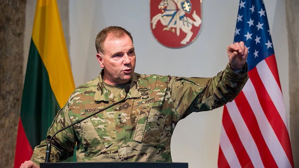 Cum s-ar putea întoarce împotriva Rusiei oprirea ajutorului american către Ucraina. Explicațiile unui general american