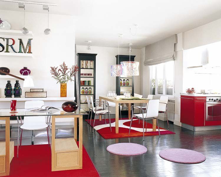 O mansarda creativa cu aer de loft