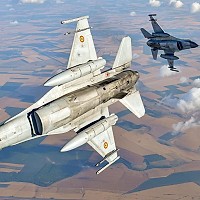 Piloții ucraineni de F-16, antrenați și în România, au doborât rachetele Kinzhal ale Rusiei