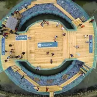 Un oras din Romania a intrat in Cartea Recordurilor pentru cel mai mare pod din lume realizat din PET-uri