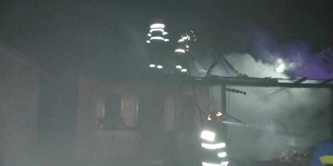 Un incendiu a cuprins în această dimineață o anexă gospodărească în localitatea Mănășturel
