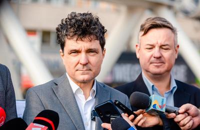 Nicuşor Dan afirmă că a primit o scrisoare prin care ministrul Energiei se arată ”îngrijorat” de datoria pe care Termoenergetica o are faţă de compania ministerului, Elcen. Care sunt explicaţiile edilului