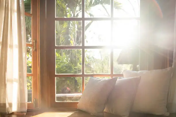 Ingenious Solutions for Bringing More Natural Light into Your Home in Winter