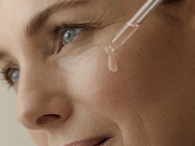 BAKUCHIOL: la fel de eficient ca Retinol, dar delicat cu pielea