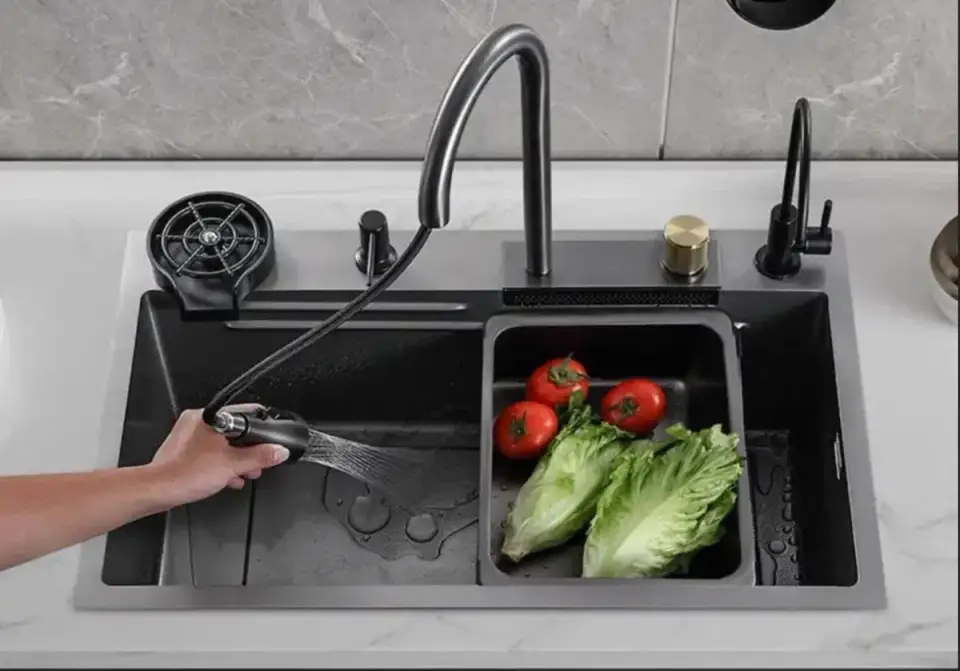 4 Reasons Why a Multifunctional Sink Could Be the Best Choice for Your Kitchen Renovation